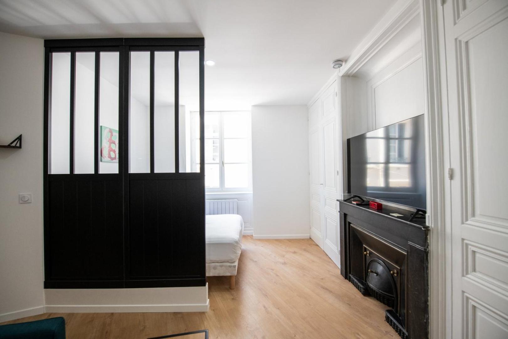 L'Arty - Tres Joli Studio Moderne Place Valmy Lyon Dış mekan fotoğraf